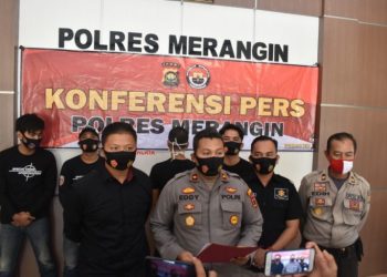 Ditinggal Nikah, BG Sebar Foto dan Video Mesum Mantan Pacar