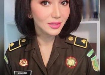 Bantu Djoko Tjandra, Jaksa Pinangki Tersangka