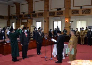 Haris Lantik Kepsek Titian Teras dan SMKN 3 Kota Jambi