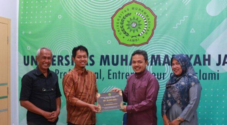 Rektor UM Jambi Ogah Ntar-Sok Demi Menuju Kampus Unggul 2027