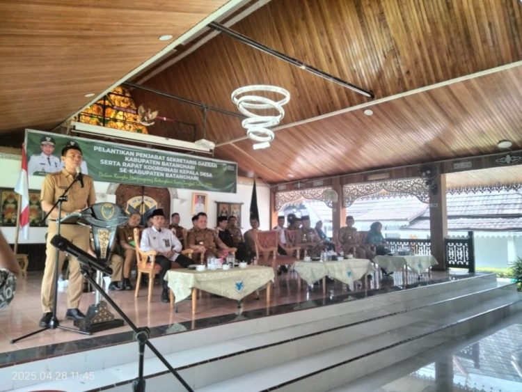 Para Kades di Batanghari Bakal Senyum-senyum Sendiri Dengar Omongan Bupati Ini