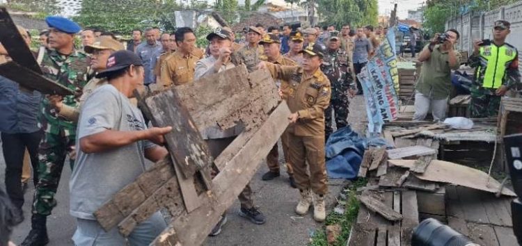 Kemas Faried: Bukan Menggusur, Tapi Menata