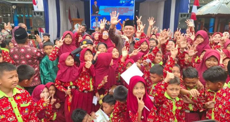 DPRD Hadiri Launching Literasi Numerasi di SD 47 Kota Jambi