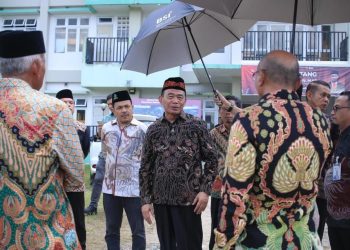 Penasihat Khusus Presiden Isi Kuliah Umum di Kampus UM Jambi, Rektor Bersyukur: Bawa Tuah